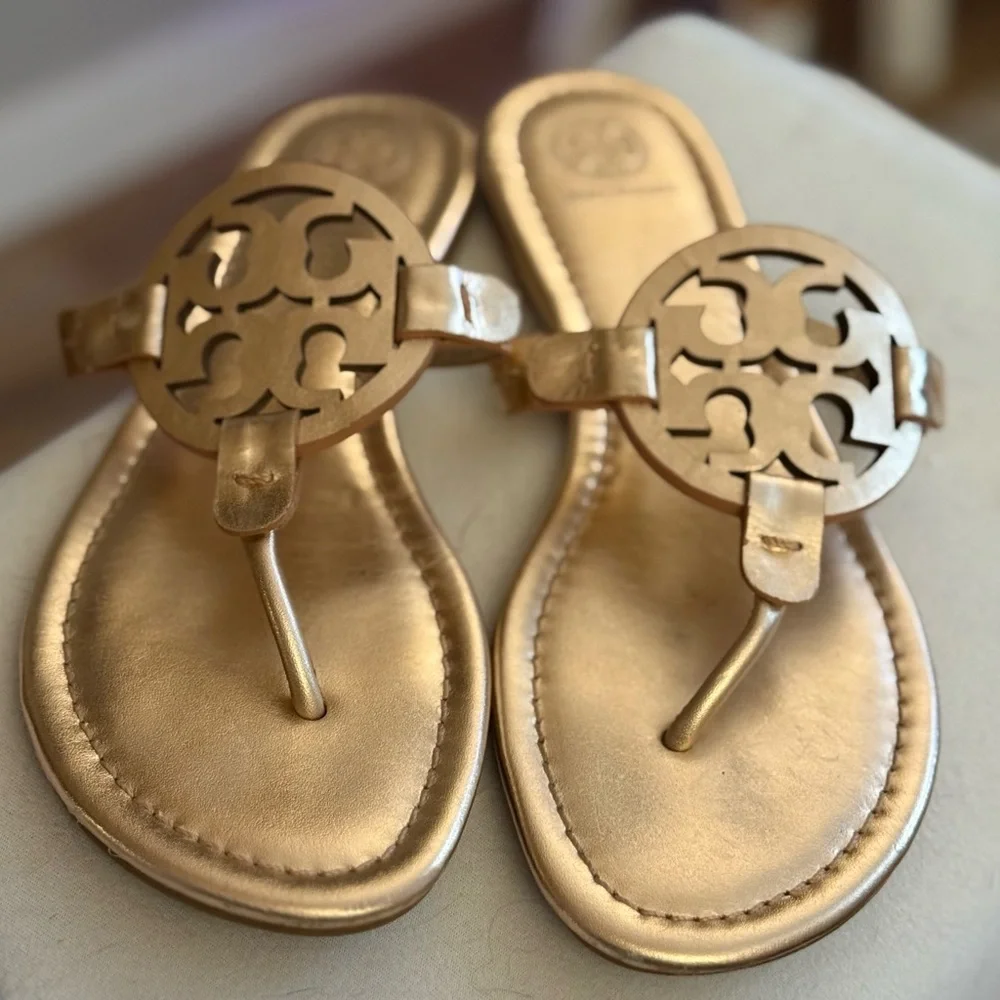 Size 7 Rose Gold Metallic Tory Burch Miller thong sandals. - Picture 8 of 8